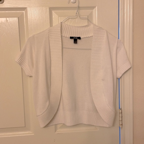 White AGB sweater/cardigan - Picture 1 of 4